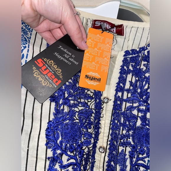 Dress - Picture 9 of 16